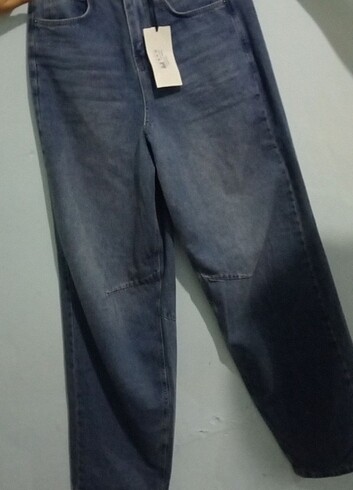 yeni etiketli hiç giyilmemiş açık mavi baggy pantolon 