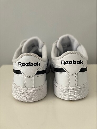 Reebok beyaz ayakkabı - Görsel 6