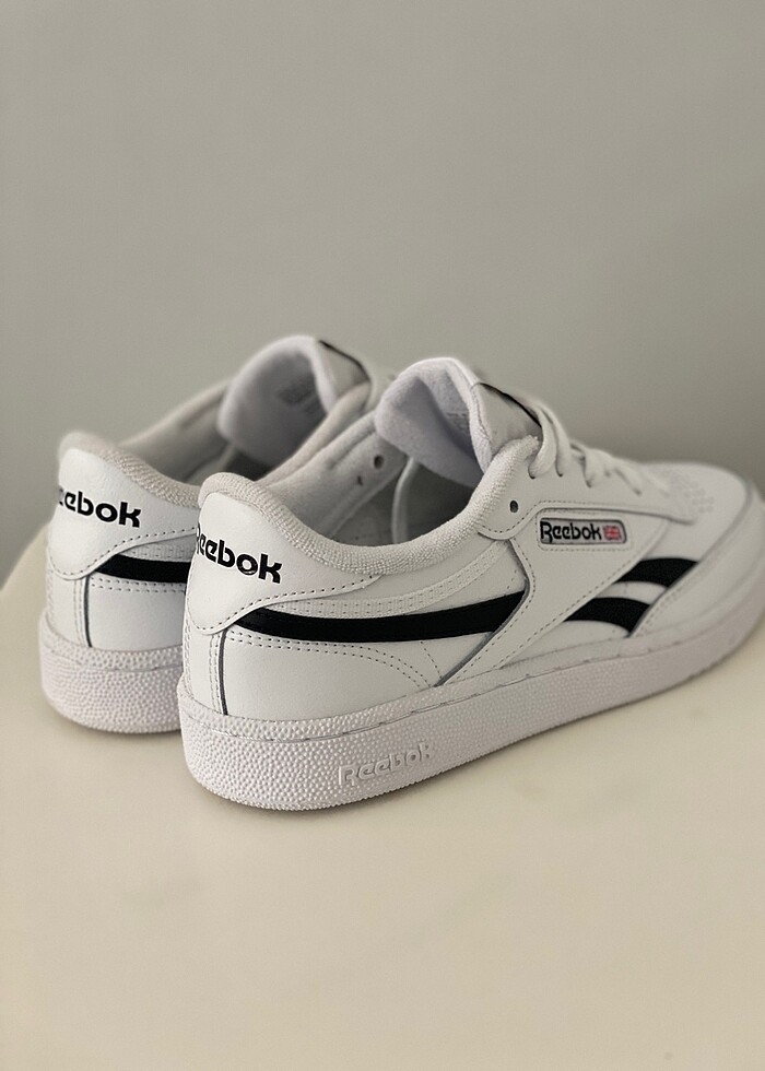 Reebok beyaz ayakkabı - Görsel 3