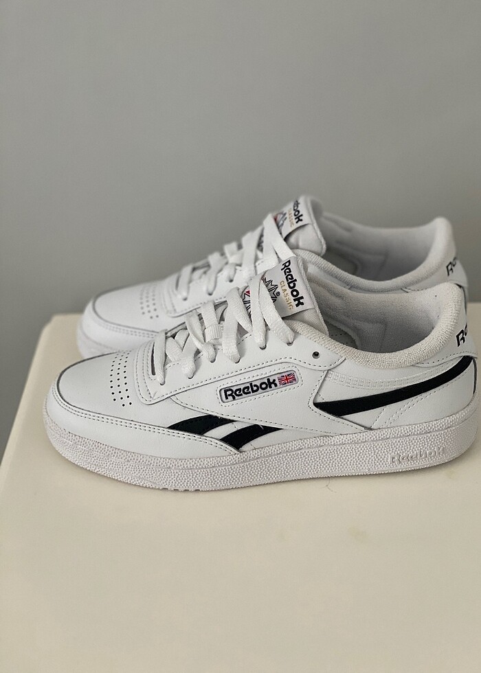 Reebok beyaz ayakkabı - Görsel 4