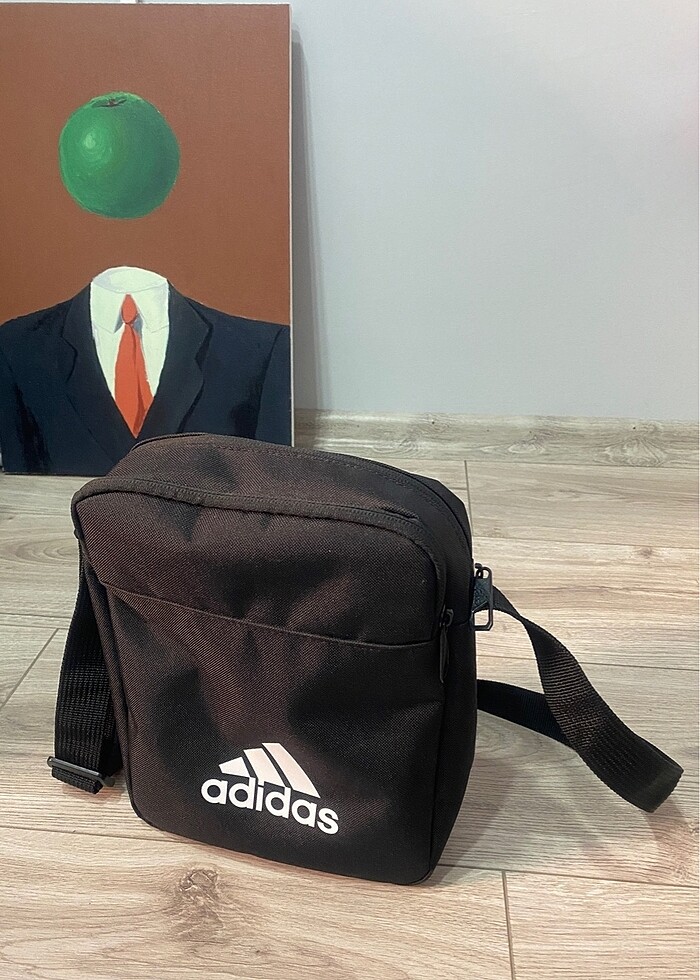 Adidas omuz çantası - Görsel 2