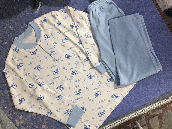 Mavi renk çocuk pijama takımı