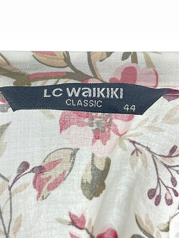 44 Beden çeşitli Renk LC Waikiki Gömlek %70 İndirimli.