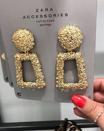Zara Zara model altın renk küpe