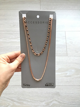 Bronz renk kolye