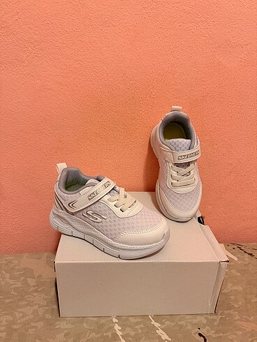 SKECHERS ÇOCUK AYAKKABISI - Görsel 2