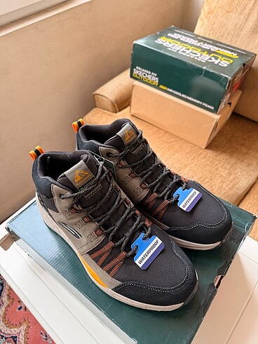 SKECHERS SU GEÇİRMEZ BOT - Görsel 3