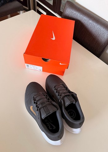 Nike Spor KADIN Koşu Ayakkabısı - Görsel 3