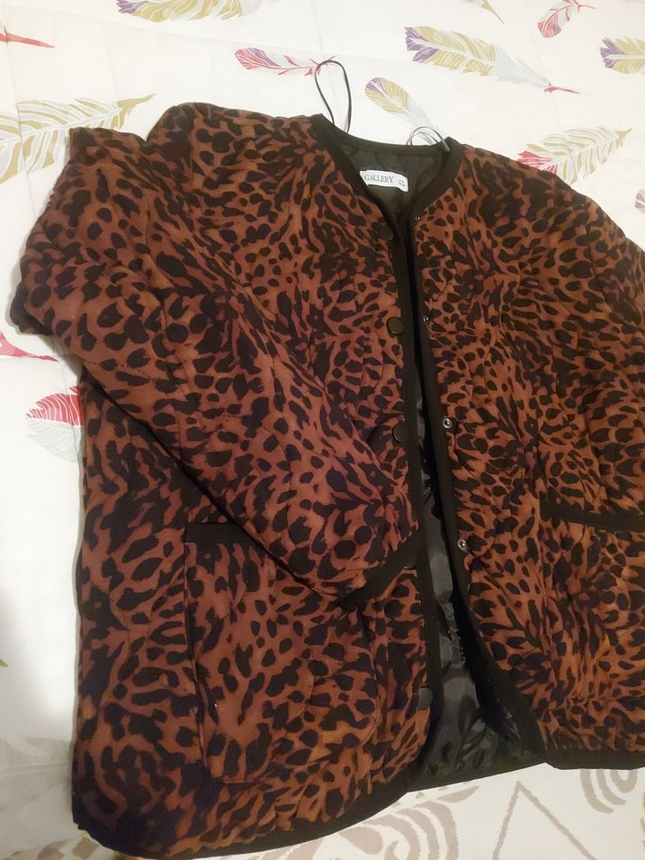Düğmeli Kahverengi Leopar Desenli Kadın Kaban - Görsel 4