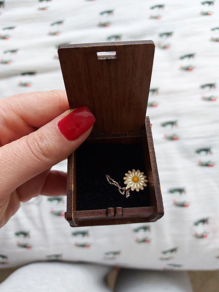 Düğmeli Vintage Papatya gümüş kolye - Görsel 3