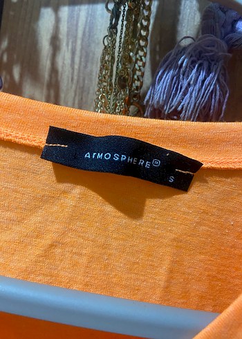 Turuncu Kısa Kollu V Yakalı Crop Top - Görsel 3