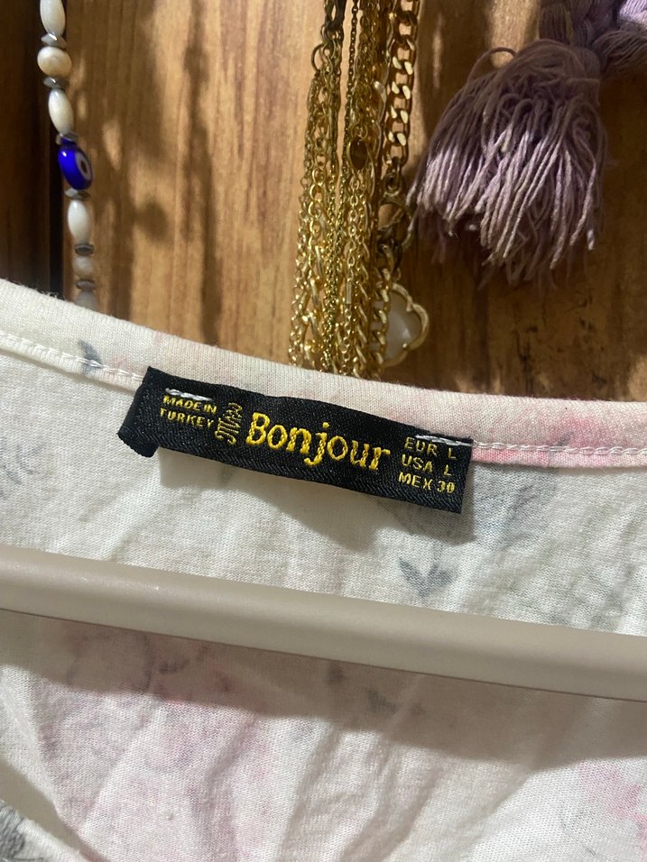 Dantel Detaylı Beyaz Bohem Kolsuz Bluz - Görsel 3