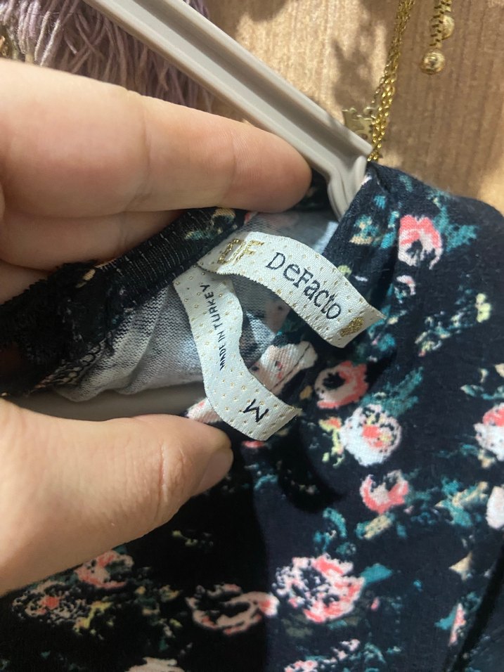 Çiçek Desenli V Yaka Midi Elbise - Görsel 4