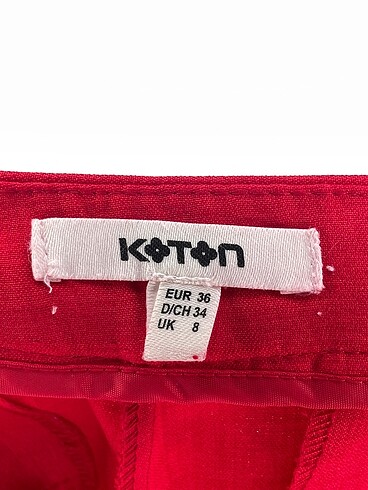 36 Beden kırmızı Renk Koton Düz Kesim %70 İndirimli.
