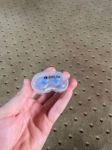 Delta kulaç tıkacı