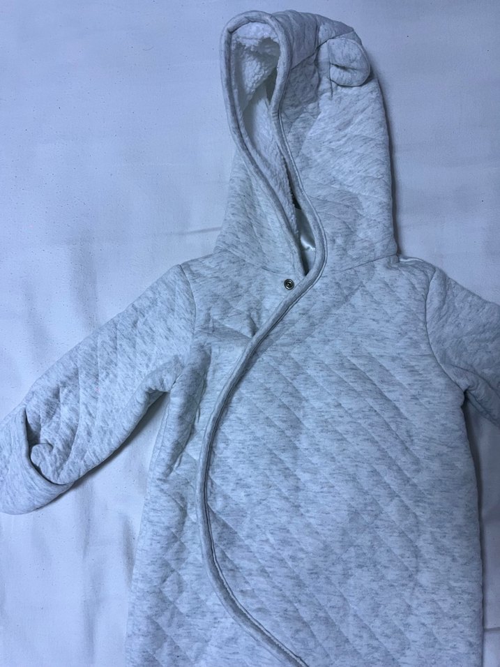 Gri Kapüşonlu Bebek Tulumu - Görsel 2