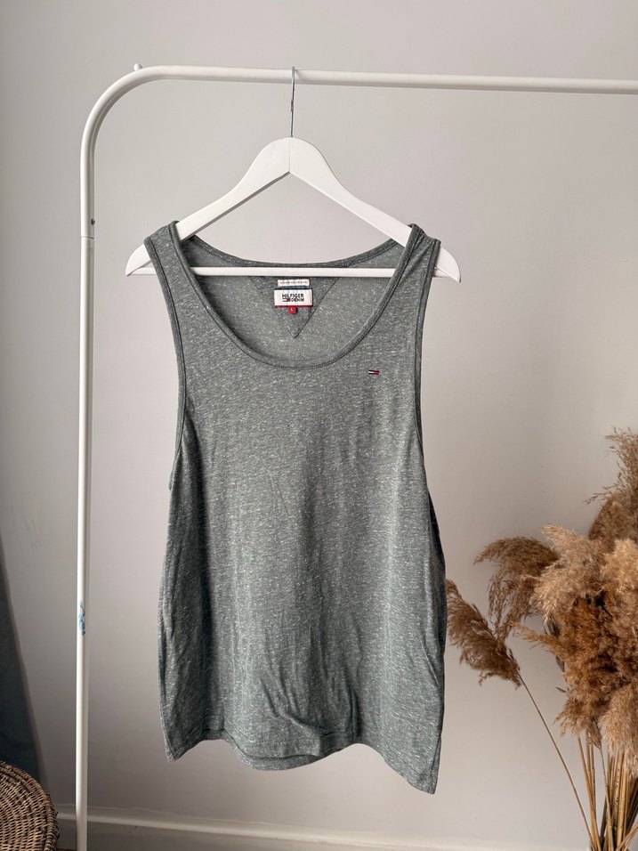 Tommy Hilfiger marka - Görsel 1