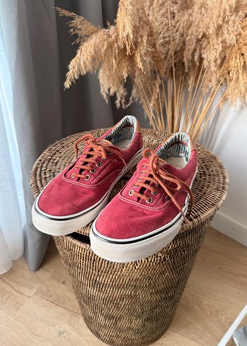Vans 44