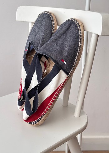 40 Beden çeşitli Renk Tommy Hilfiger marka