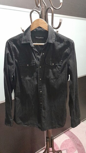 Erkek mavi jeans gömlek