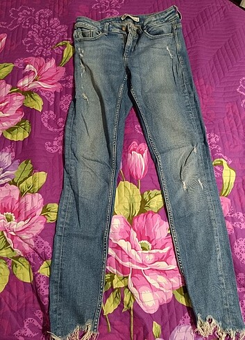 Zara Pantolon az kullanılmış skinny jean sevenler için bence gayet gü
