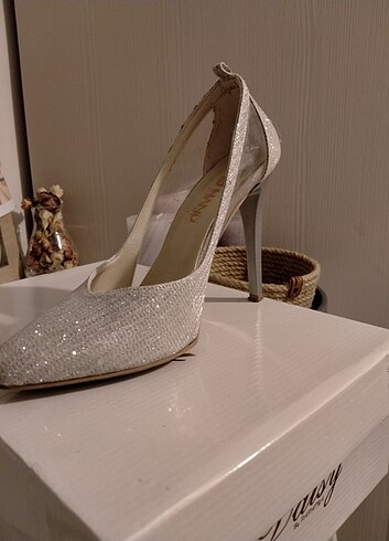 37 Beden Gümüş Stiletto