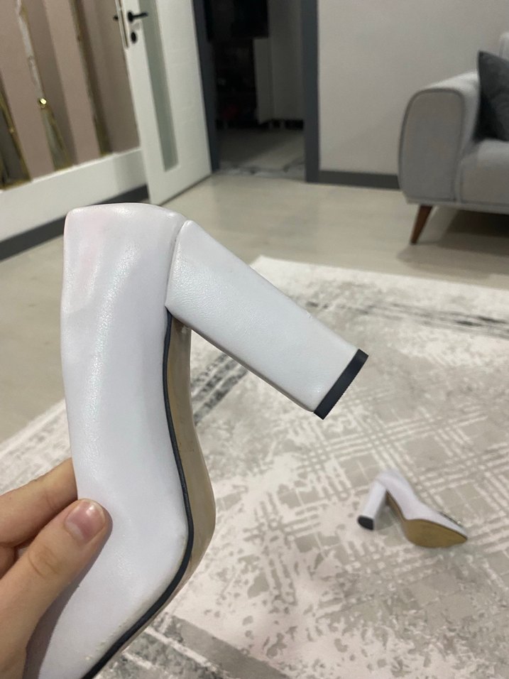 Beyaz Taşlı Stiletto Topuklu Kadın Ayakkabı - Görsel 4