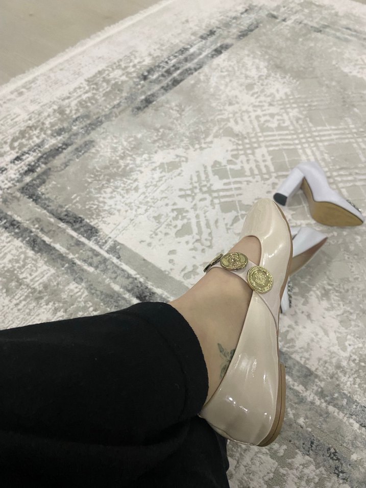Beyaz Tokalı Blok Topuklu Kadın Babet - Görsel 3