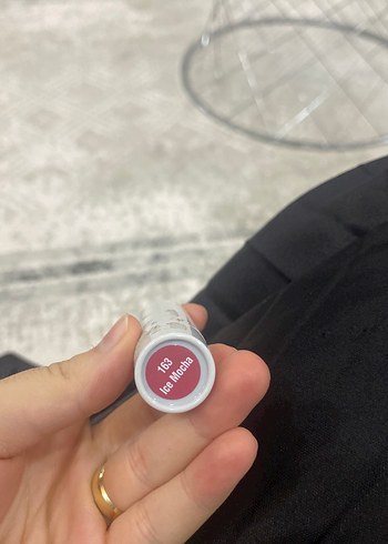 Kiss Beyaz Renkli Dudak Balmı - Görsel 2