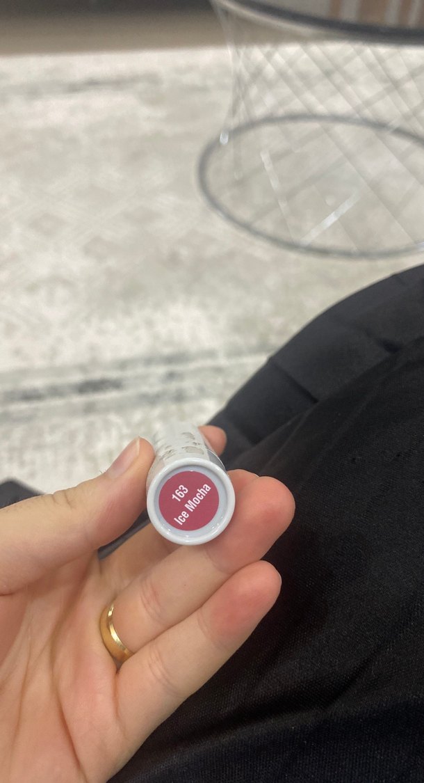 Kiss Beyaz Renkli Dudak Balmı - Görsel 2