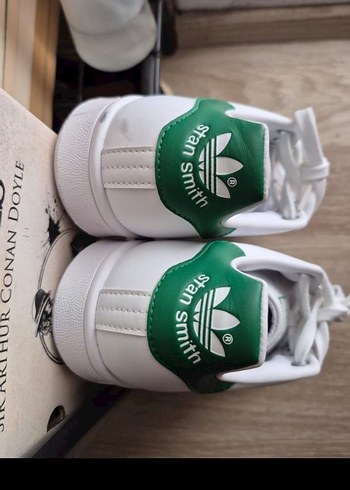 Adidas Beyaz Bağcıklı Kadın Spor Ayakkabı