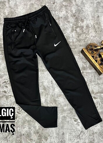 Nike Dalgıç Kumaş Eşofman Altı 