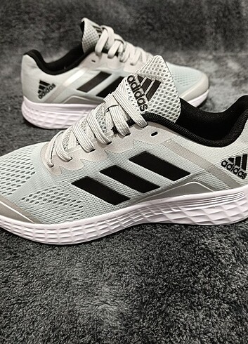 Adidas Yüksek Taban Spor Ve Koşu Ayakkabısı 