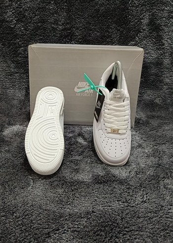 Nike Air Force 1 Beyaz Sneakers - Görsel 3