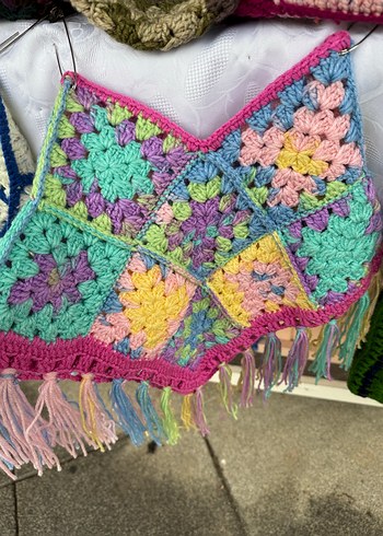 Kız Çocuk Renkli Örgü Poncho - Görsel 4