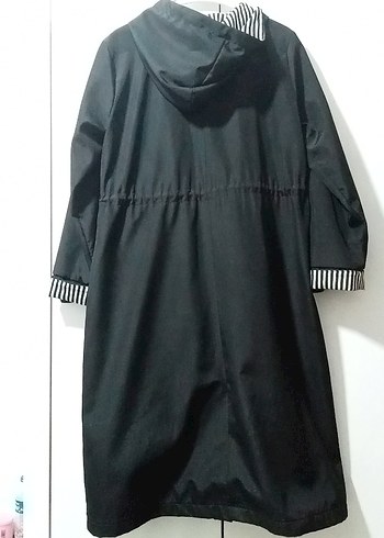 Siyah Kemerli Uzun Kadın Yağmurluk - Görsel 4