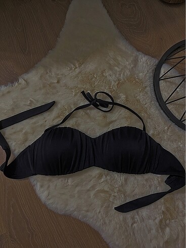 Bikini üst