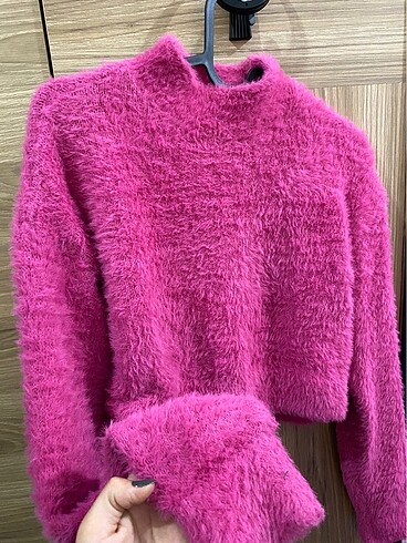 Pembe peluş