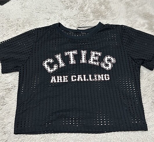 H&M S beden delikli hm tshirt defosu yok