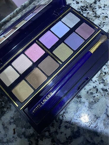 Beden Estee Lauder far paleti