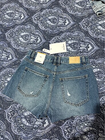 m Beden Pull bear şort