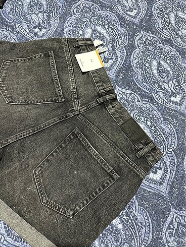 l Beden siyah Renk Pull bear şort