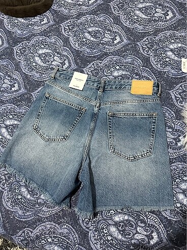 l Beden mavi Renk Pull bear şort