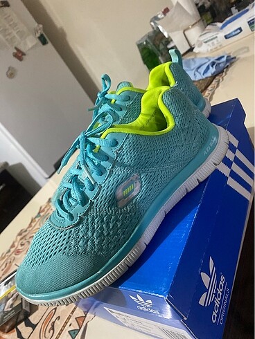 37 Beden çeşitli Renk SKECHERS ÇOK RAHAT