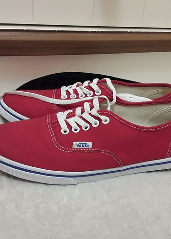 Vans Vans Authentich Kırmızı Kadın Günlük Spor Ayakkabı