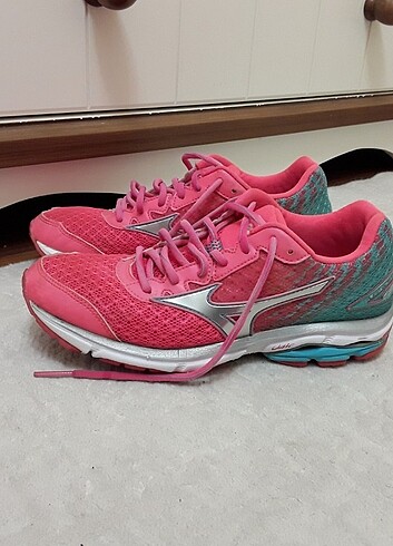 Mizuno kadın spor ayakkabı