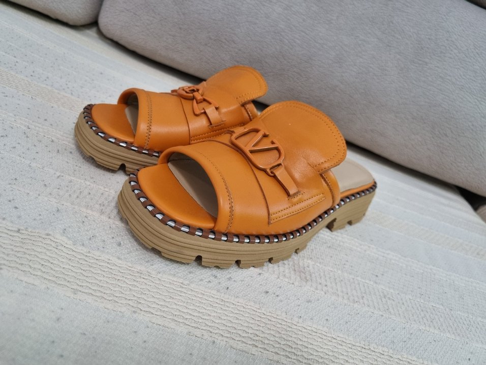 Bizzano marka sıfır Kadın Terlik - Görsel 3