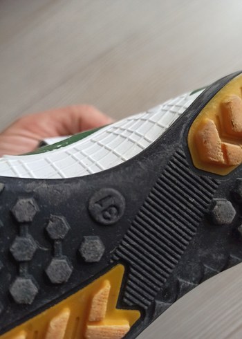 Beyaz Yılan Desenli Erkek Çocuk krampon Ayakkabı - Görsel 3