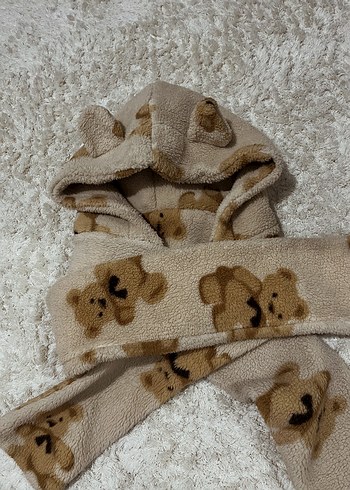 Ayıcık desenli peluş atkı - Görsel 2