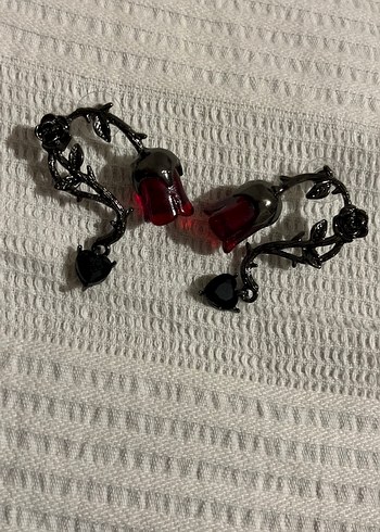 Bordo Siyah Gotik Gül Küpe - Görsel 3